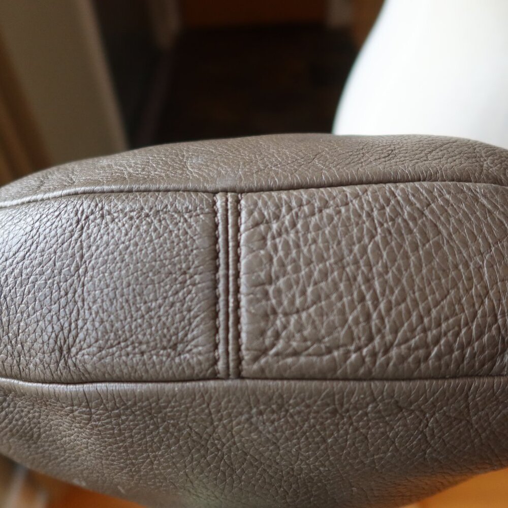 Marc By Marc Jacobs brownish grey classic leather Q Hillier hobo handbag/purse - Picture 12 of 16